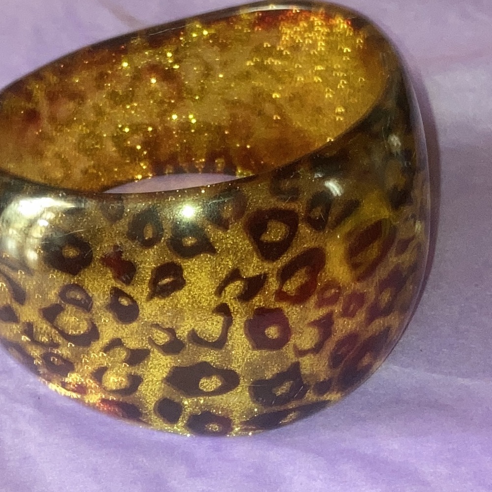 Retro costume Lucite bracelet
